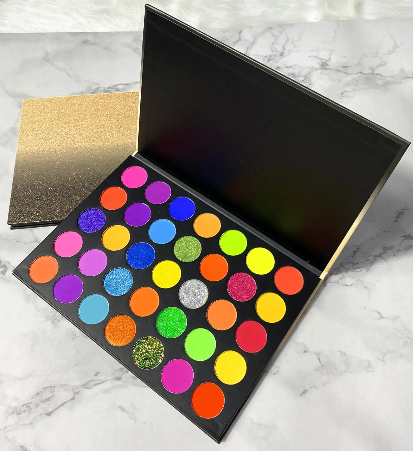 палетка теней flower knows. палетка flower. Rare beauty тени. палетка rose. тени 24 цвета.