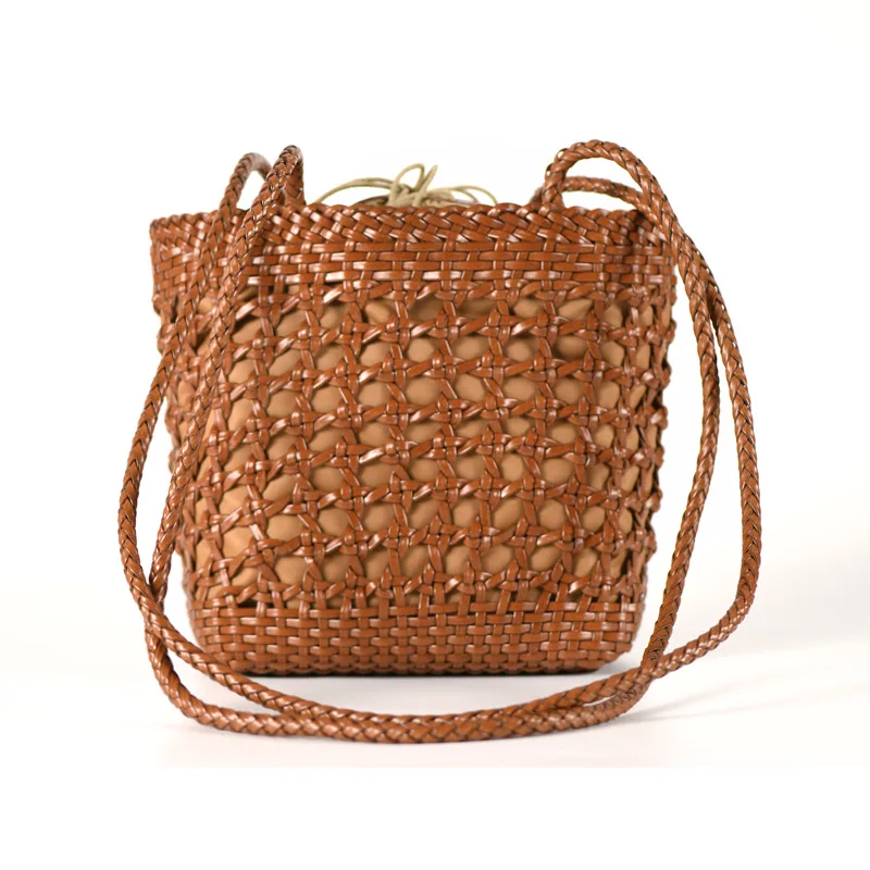 

New leather hand woven bag in spring and summer 2021