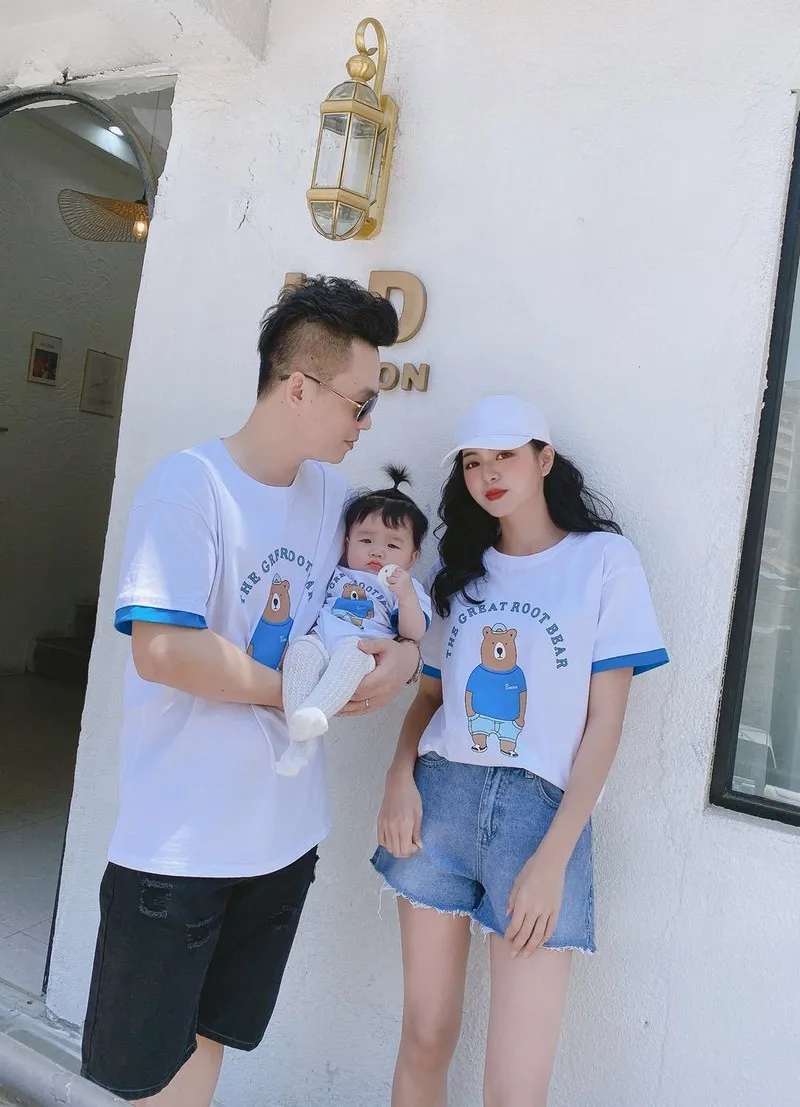 

2022 New Parent-child Short-sleeved T-shirt Men And Women Baby Summer Contrast Color Top