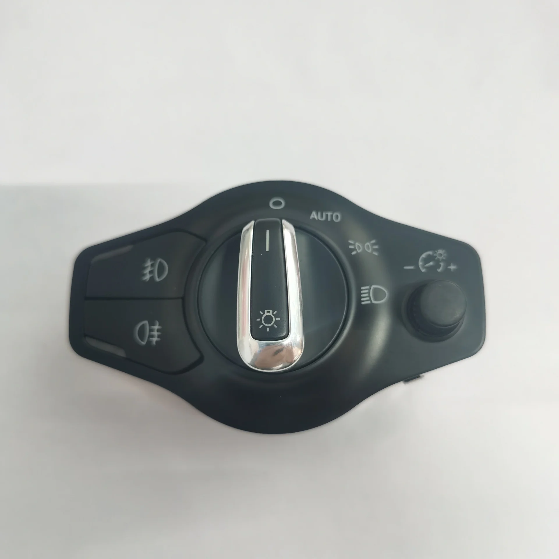 

It Is Suitable for Audi A4lb8 Q5 Headlamp Switch 8k0 941 531 As