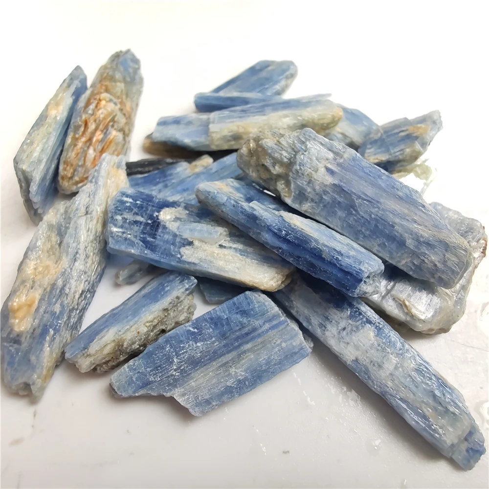 

Лента из кианита и кальцита 2-4 см