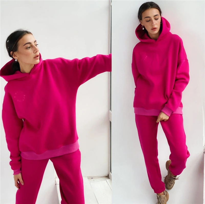 Однотонный спортивный костюм для женщин комплект из двух предметов одежда на