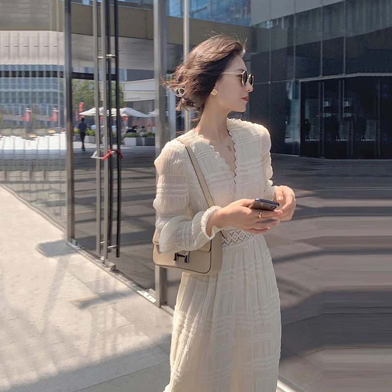 

Женские платья МАЗ