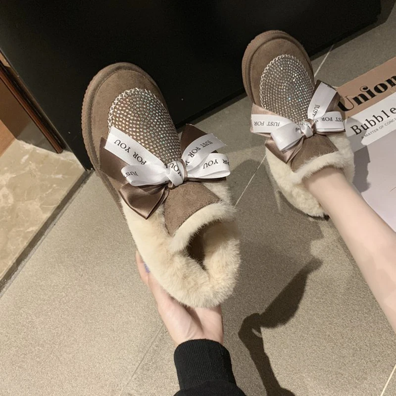 Женские ботинки зимние плюшевые ботильоны со стразами нескользящая брендовая