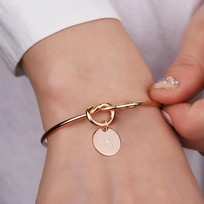 

Fashion Knot Initial Bangle Bracelets for Girls A-Z 26 Letters Alphabet Charm Pendant Bracelet for Women Girls Jewelry Pulseiras