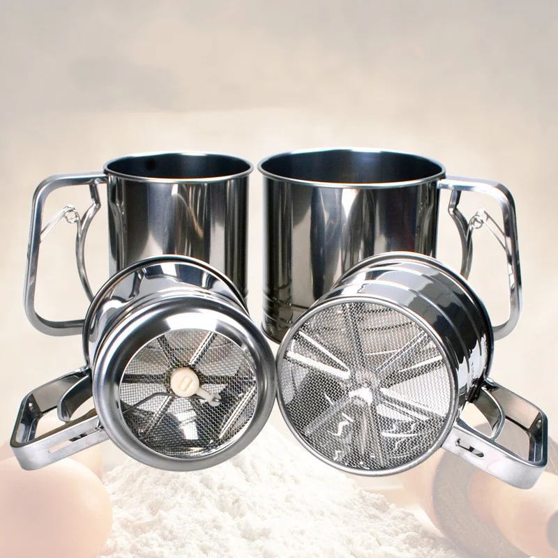 

Stainless Steel Flour Sieve Cup Powder Sieve Mesh Kitchen Gadget for Cakes Hand-Screened Sugar Mesh Sieve Baking Sieve Strainer