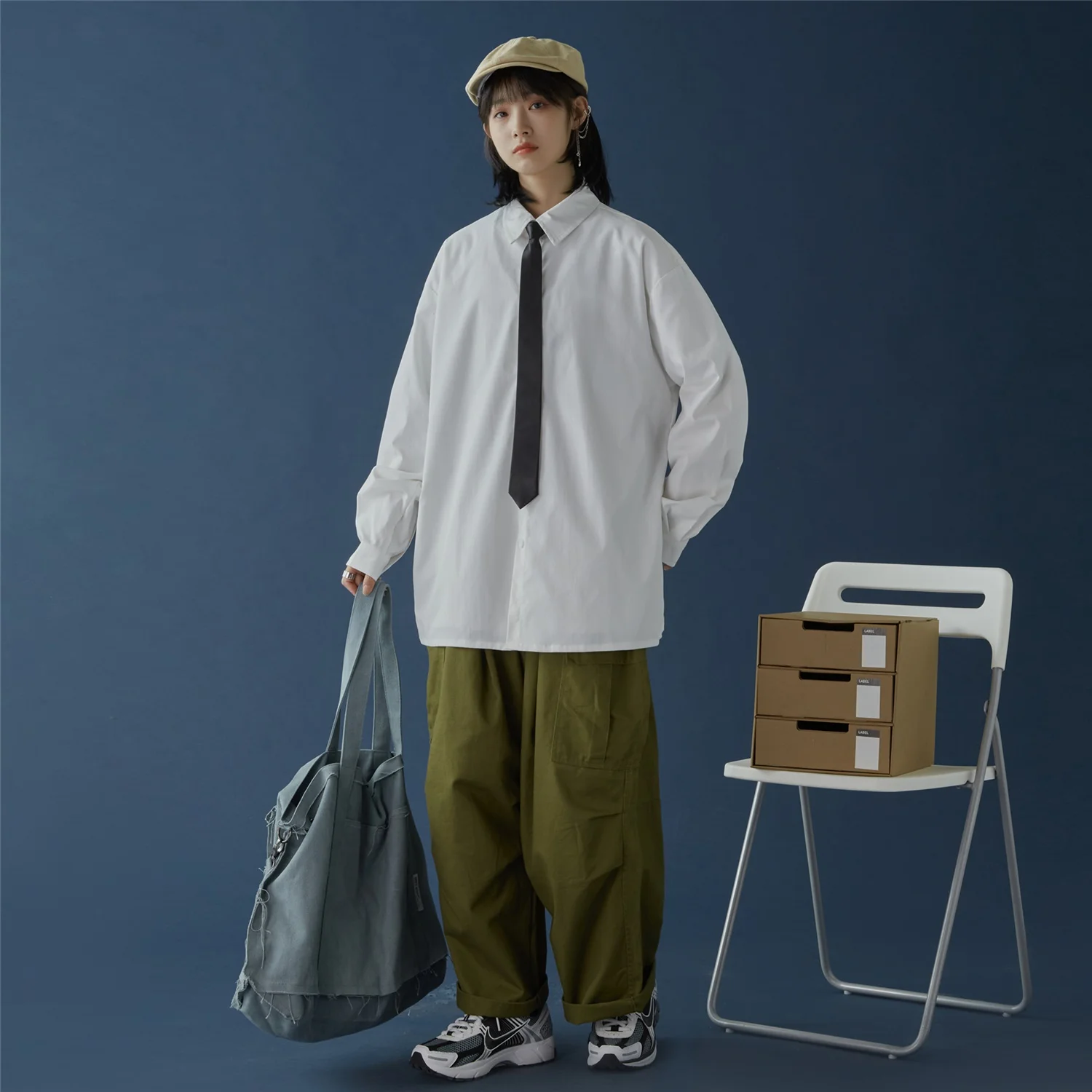 Блузка женская оверсайз с длинным рукавом дизайнерская модная Однотонная