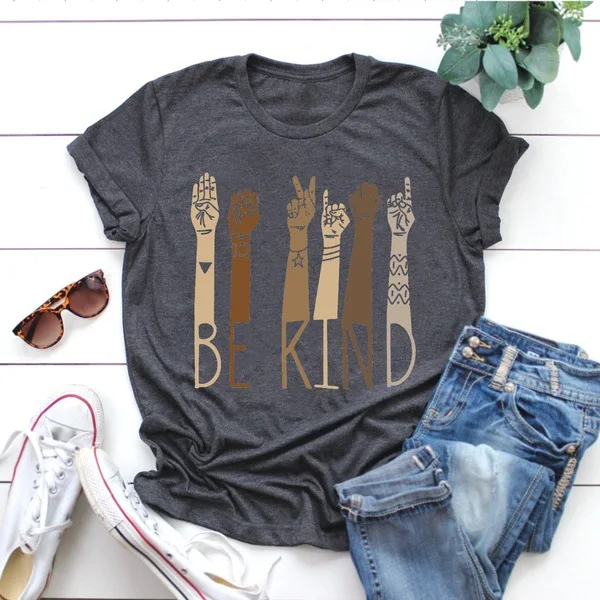 

Женская одежда с короткими рукавами и принтом Be Kind, разноцветная модная футболка с графическим принтом