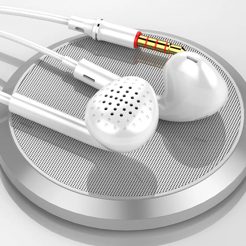 

In-Ear Earphones Wired Headphones With Microphone 3.5MM 6D Stereo Headset Gaming Headsets For Xiaomi Huawei iphone Music Center