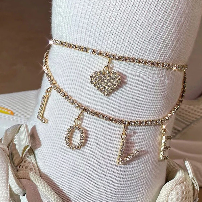 

Fashion Rhinestone Heart Shaped Letter Pendant Anklet For Women 2021 New Crystal Tennis Chain Anklet Barefoot Chain Jewelry Gift