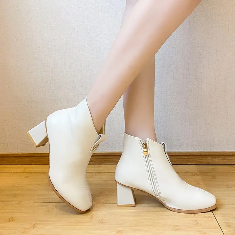 

new hot women's shoes autumn new British wind short boots fashion square head thick with high-heeled Martin boots