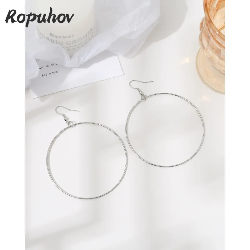 

Серьги-кольца женские из серебра 2021 пробы с геометрическим рисунком