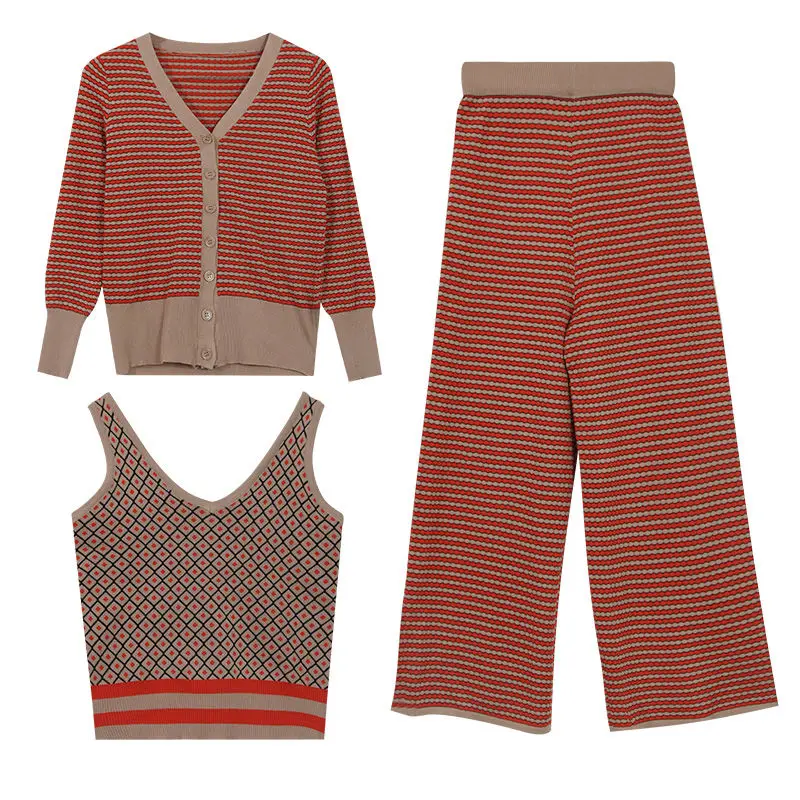 

2020 fall and winter new Korean edition fashion casual wide leg trousers three-piece Cardigan temperament light cooked sweater s