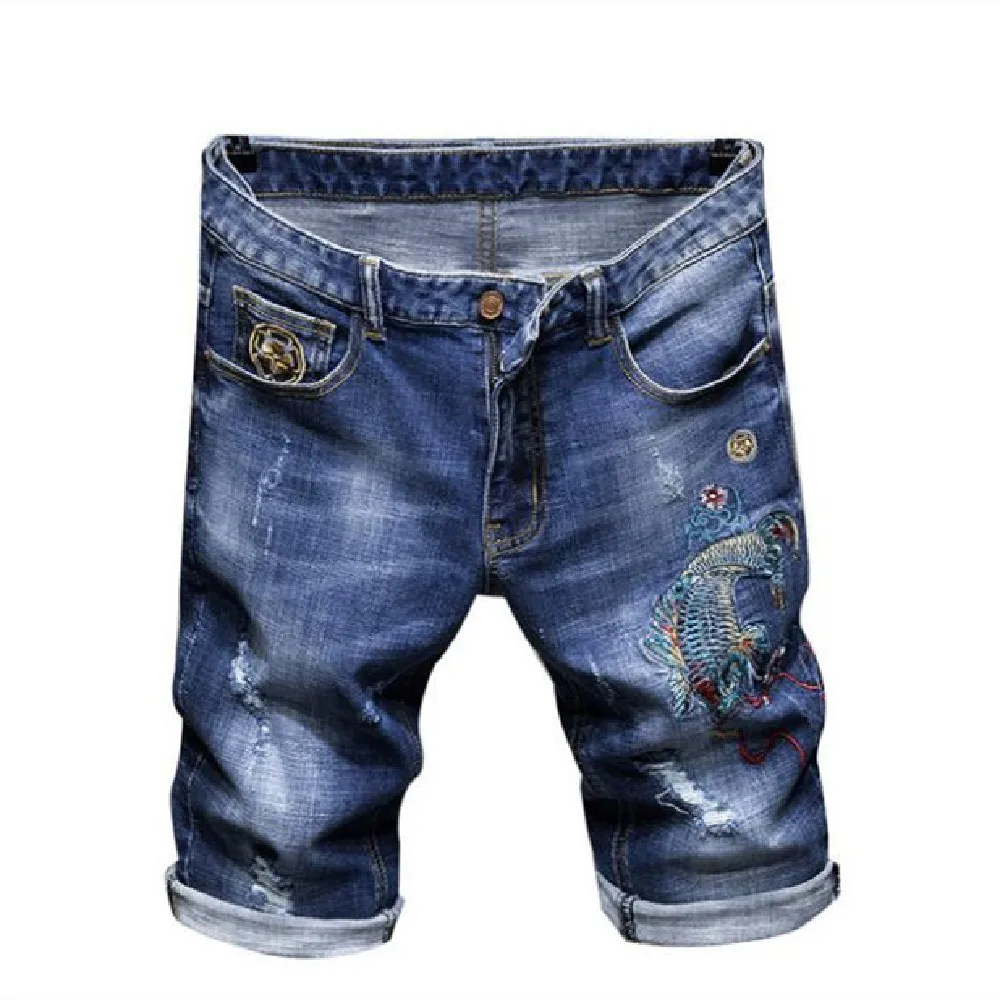 

New summer jean shorts Korean version men small straight leg five-point knee-length fashion youth personality embroidered pants