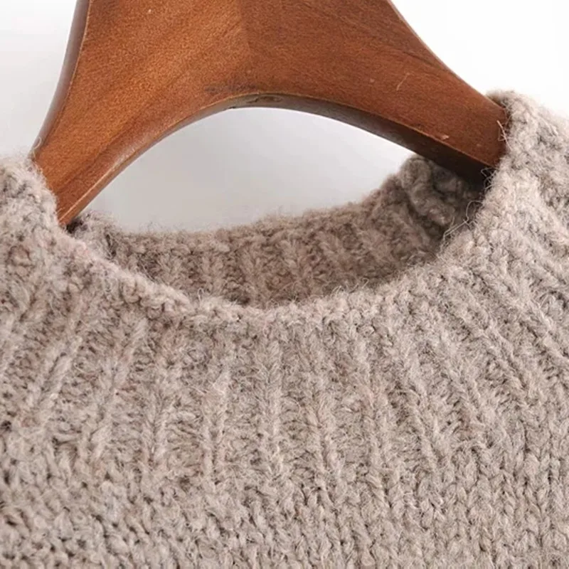 

Za Fall 2021 Brown Knitted Long Sleeve Winter Sweater Woman Vintage O Neck Crop Sweaters Ladies Embroidery Beadwork Women Tops