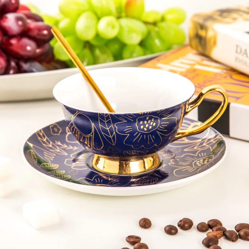 

Bone China Turkish Coffee Cups Aesthetic English Tea Cup Set Retro Luxury Cup and Saucer European Original Breakfast Cups Mugs
