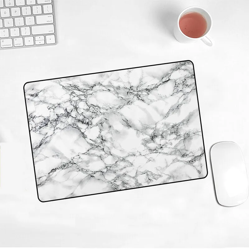 Игровой коврик для мыши XGZ компактный в золотистую и белую полоску с мраморным