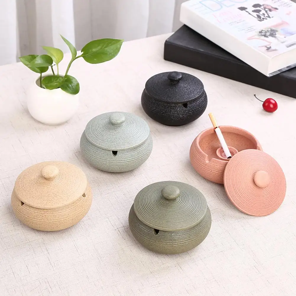 

New Creative Ceramic Ashtrays Portable Round Pot Anti-Scalding Cigarette Ashtray Holder with Lid Home Office Smoking Accessories