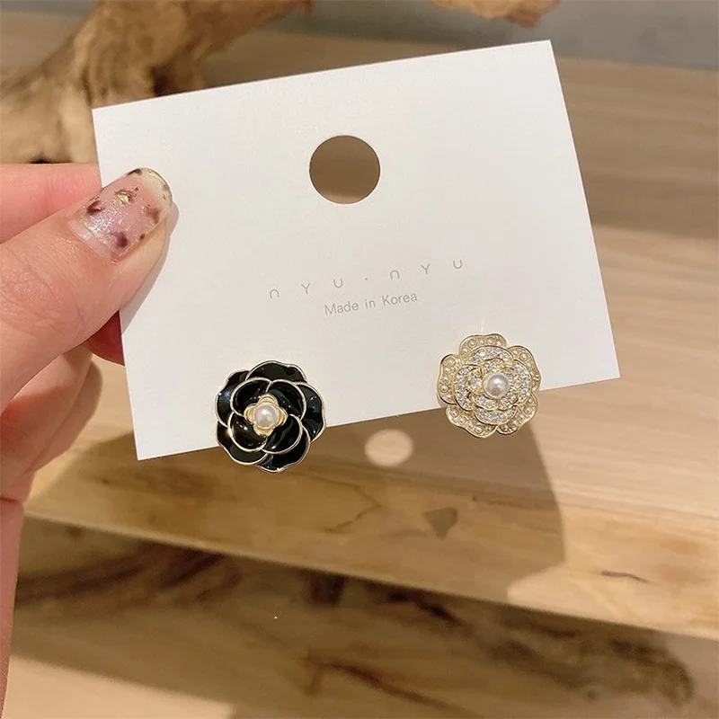 

Korea High-end Small Fragrant Wind Camellia Flower Stud Earrings for Women Girl Gift 925 Needle Temperament Fashion Jewelry