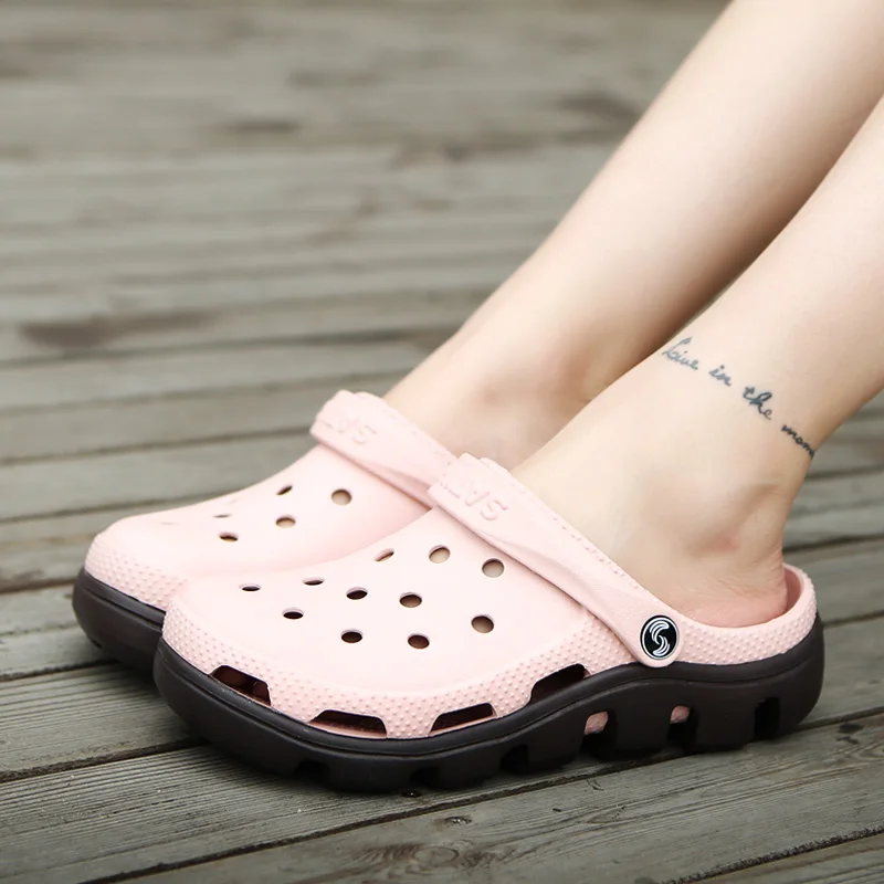 

2021 New Summer Sandals Men Casual Shoes Mules Clogs rubber Breathable Beach Slippers Male Water Hollow Jelly Chaussure Homme