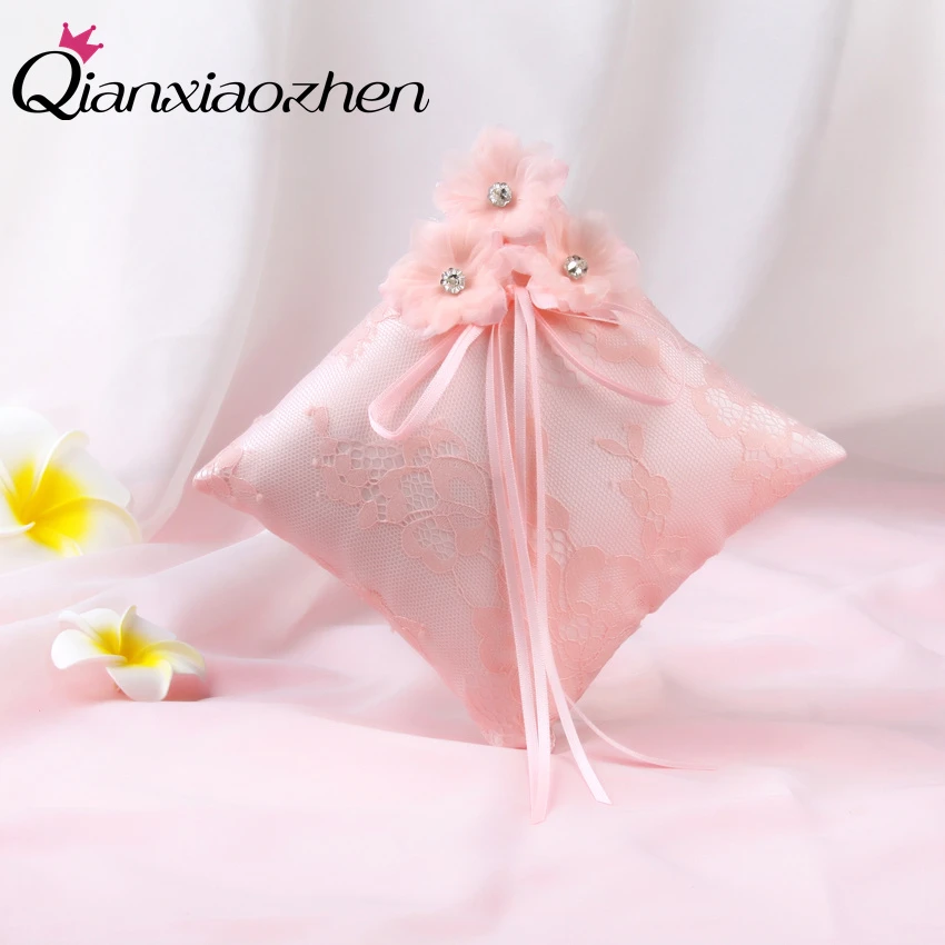 

Qianxiaozhen Pink Flower Wedding Ring Pillow Ring Holder Engagement Wedding Decoration Event & Party Supplies