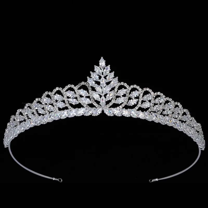 

Tiaras and Crown HADIYANA Simple Gothic Bridal Hair Accessories Lujo discreto Top Qualtity Cubic Zirconia BC5712 Corona Princesa