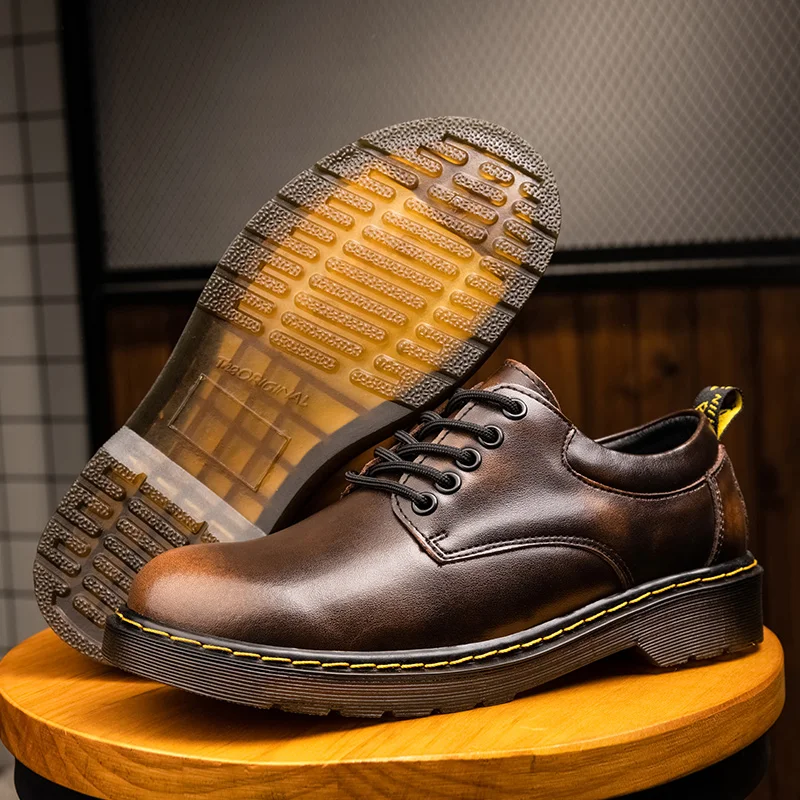 

New high-end men's leather Martin shoes, fashionable brogue casual shoes, outdoor non-slip wear-resistant tooling men's shoes