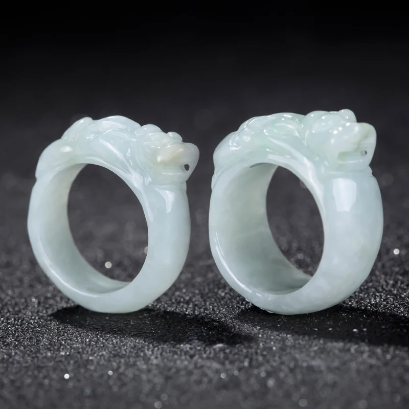 Кольцо из Мьянмы с зеленым нефритом кольца нефрита текстурой ЛЕДЯНОГО ЦВЕТКА