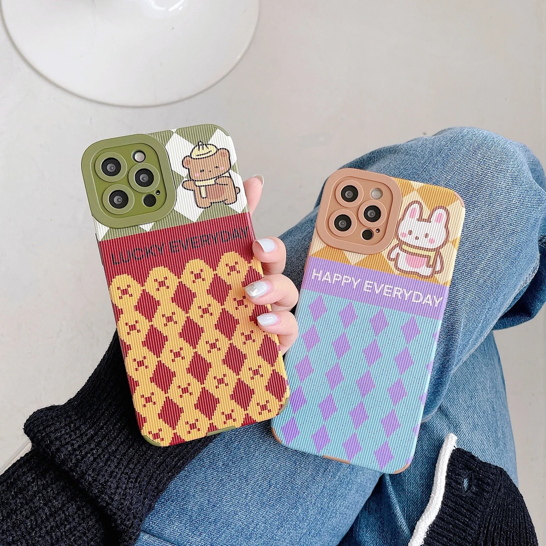 

Fashion Diamond check cartoon bear for iPhone 12 12Promax 13 13Promax 11 11Promax XSMAX XR XS Antiskid Anti falling soft shell