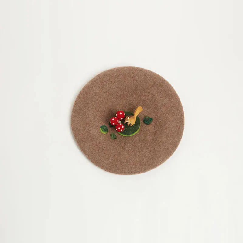 Мультяшная шерсть ручной работы женские береты с козырьком теплая шапка подарки