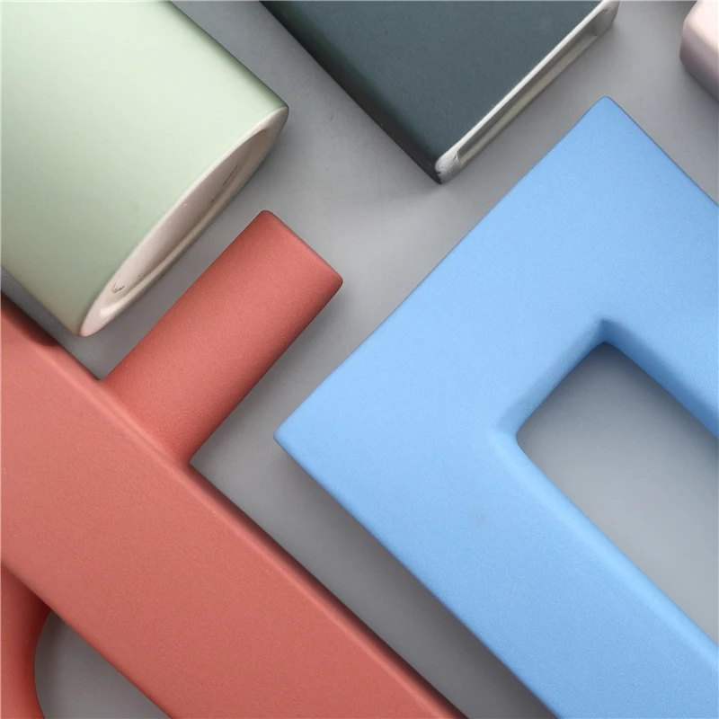 

Nordic Geometric Irregular Ceramic Vase Creative Abstract Morandi Art Flower Pot Tabletop Home Decoration Accessories