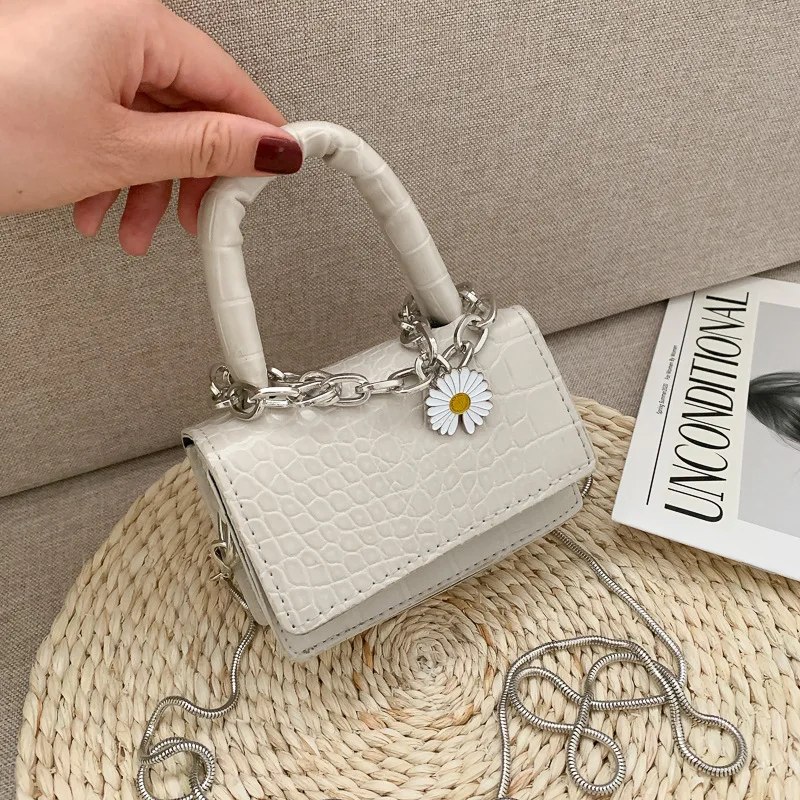 

2021 small daisy hand crocodile pattern crossbody bags