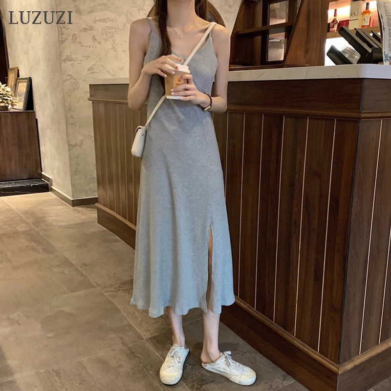 Платье-слинг LUZUZI женское серое черное без рукавов с треугольным вырезом на лето