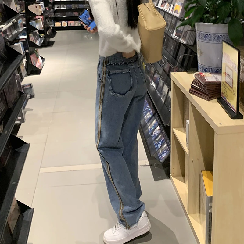 

Spring 2021 Fashion Women Jeans Side Gold Stripes High Waist Vintage Woman Denim Jeans Pants Bottom