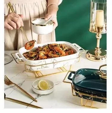 

Nordic rectangular ceramic casserole with gold inlaid ears and light fire with tropical candlestick