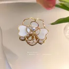 Элегантная темпераментная универсальная жемчужная фоторамка с вырезами в виде цветка маленького костюма платья простая Женская Брошь