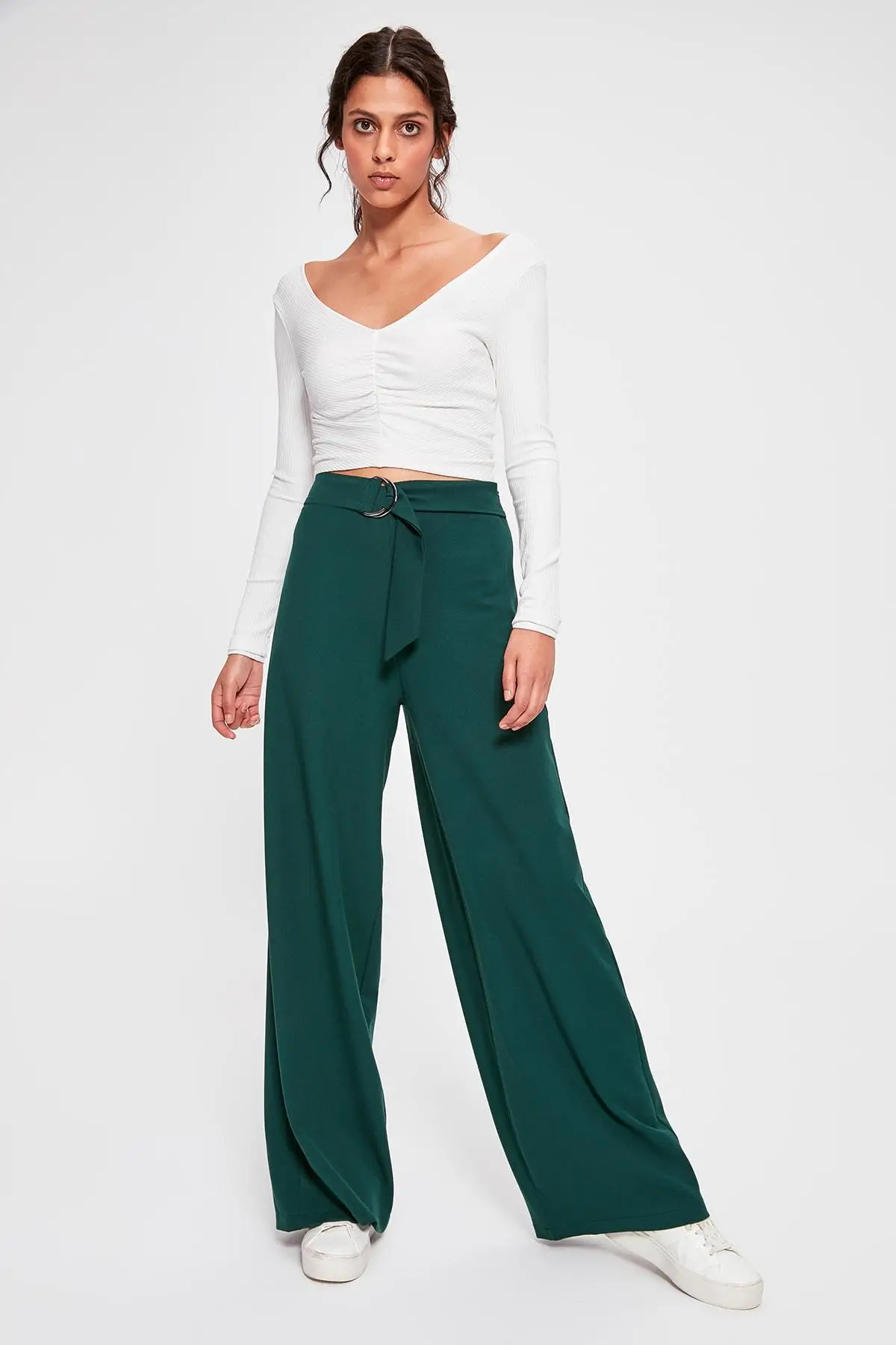 Trendyol зеленые брюки со шнуровкой TWOAW20PL0353