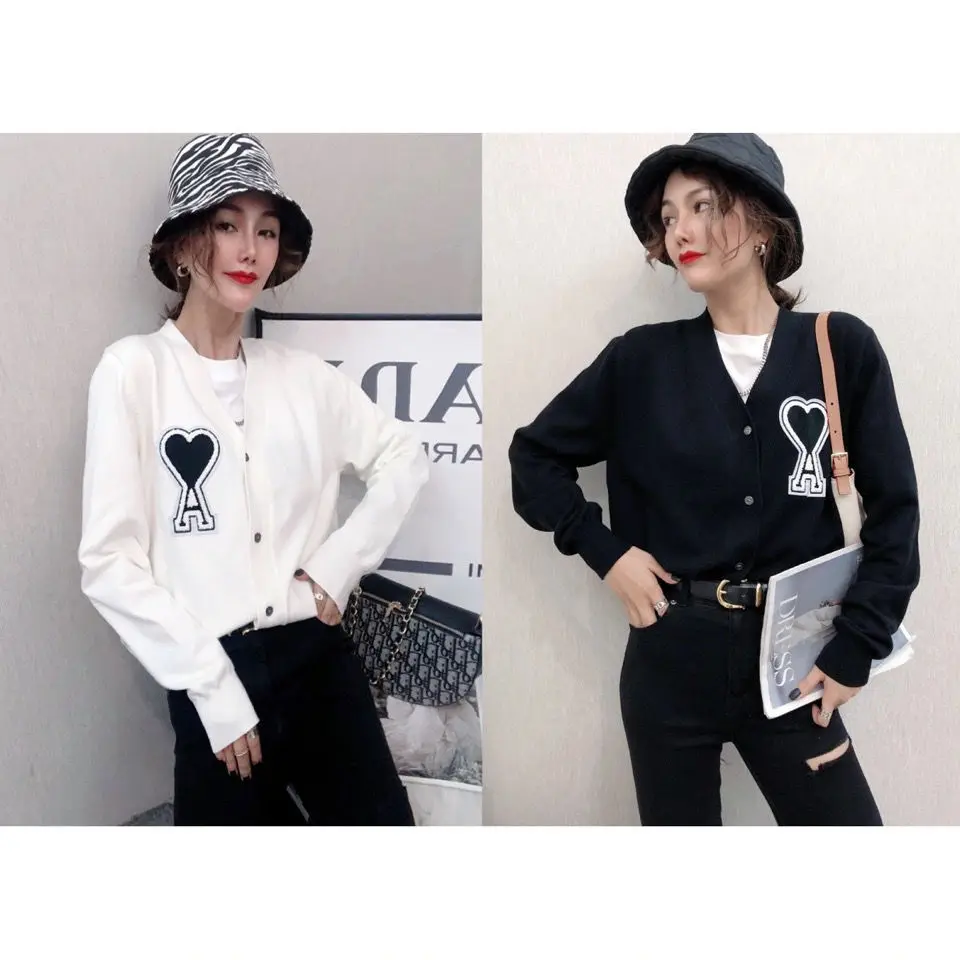 

New sweater cardigan new embroidery solid color peach heart V-neck show thin foreign style knitted top