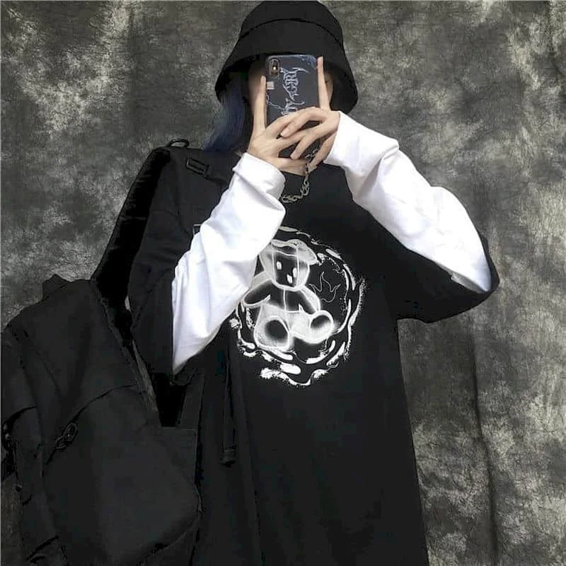 

Long-sleeved T-shirt Women Tshirt Female Autumn 2021 New Fake Two-piece Bear Print Korean Version Loose Retro Student Top Ins
