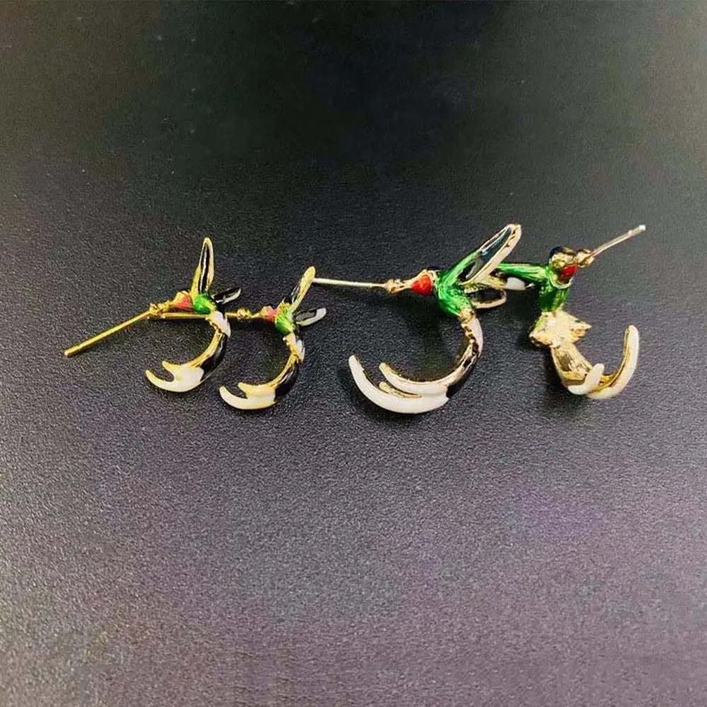 

1 Pair Cute Hummingbird Shaped Oil Drop Earrings Cute Animal Enamel Stud Earrings Fashion Female Jewelry Party Earrings Gifts