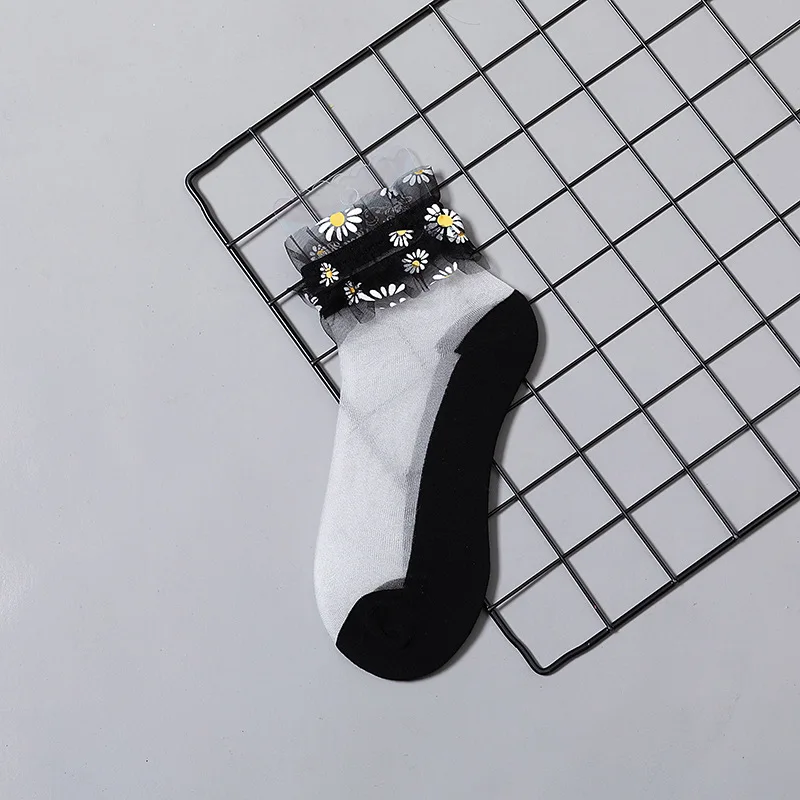 

1 Pair Summer Ultra Thin Socks Women Sweet Transparent Daisy Flower Ruffle Ankle Socks Lace Crystal Silk Short Breathable Socks