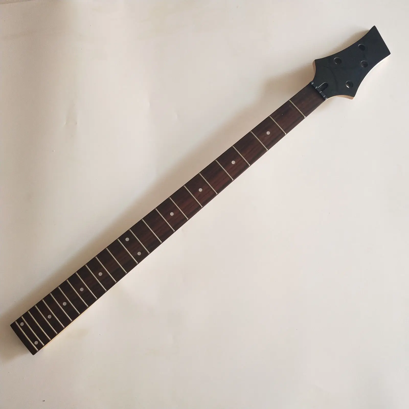 Красивый фингерборд 24 лада из палисандра 2 + тюнера с отверстиями 4 струны