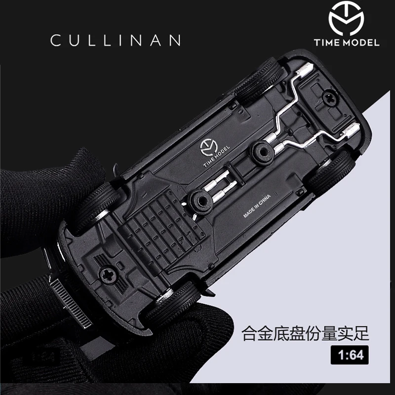 Модель времени 1:64 литая под давлением модель внедорожника Rolls Royce CULLINAN Mansor