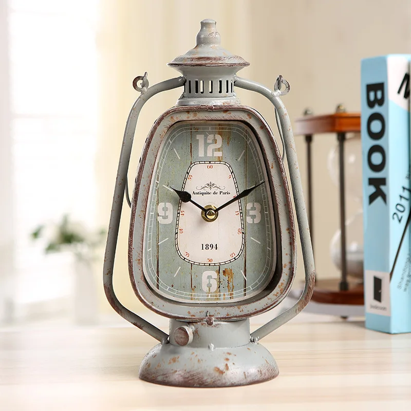

Antique Grey Handle Candle Lantern Shape Iron Clock European Farm House Home Garden Tabletop Decor Metal Clock With Round BaseWF