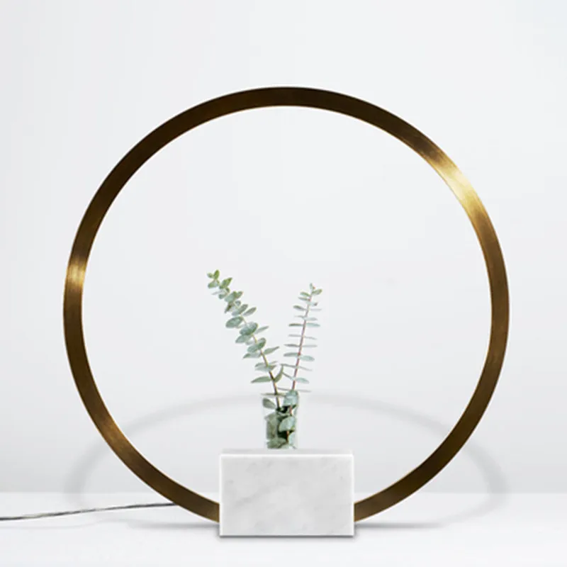 Креативная круглая настольная лампа в стиле постмодерн из мрамора для гостиной