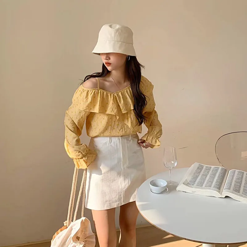 

2021 Spring Summer Love New Korean Female Shirt Single Hanger Shoulder Ruffled Collar Women Blusas Pullover Ins Fashion Top