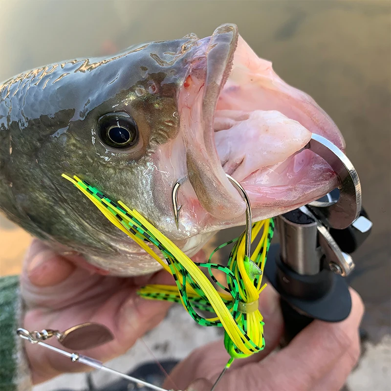 PROBEROS 1pc Fishing Lure 10G 14G Chatter Bait Spinner Bait Weedless Buzzbait Wobbler Chatterbait For Bass Pike Walleye Fish