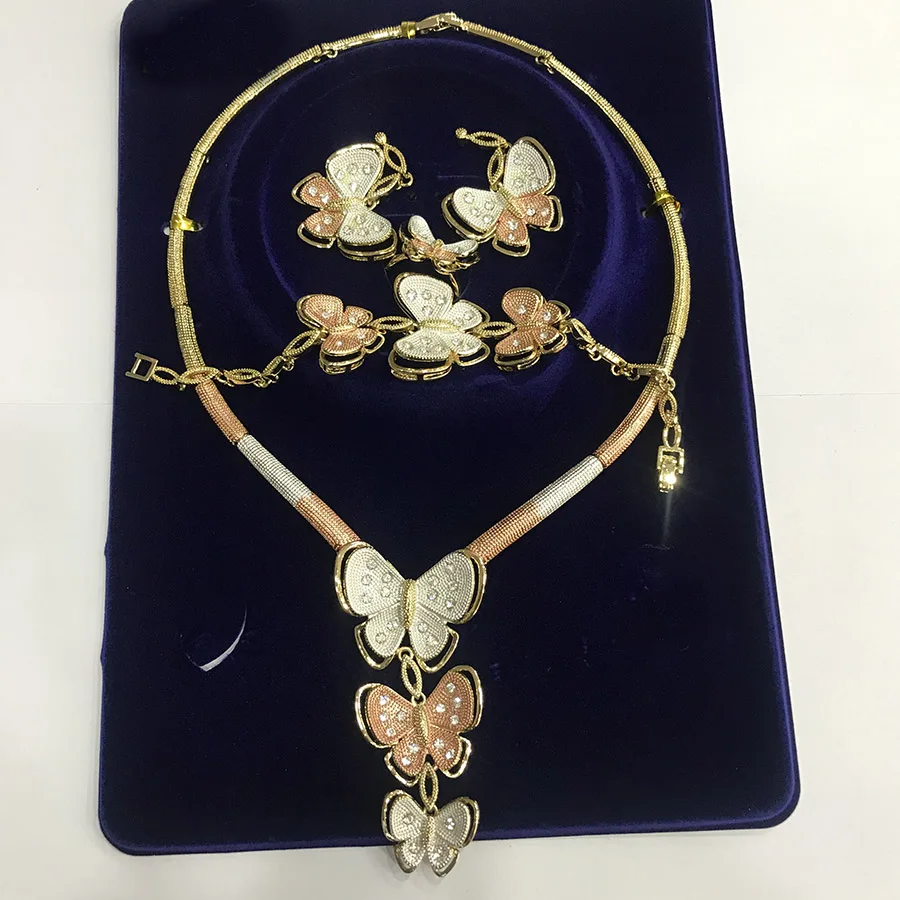 Комплект из колье и серёг цвета розового золота | Наборы украшений