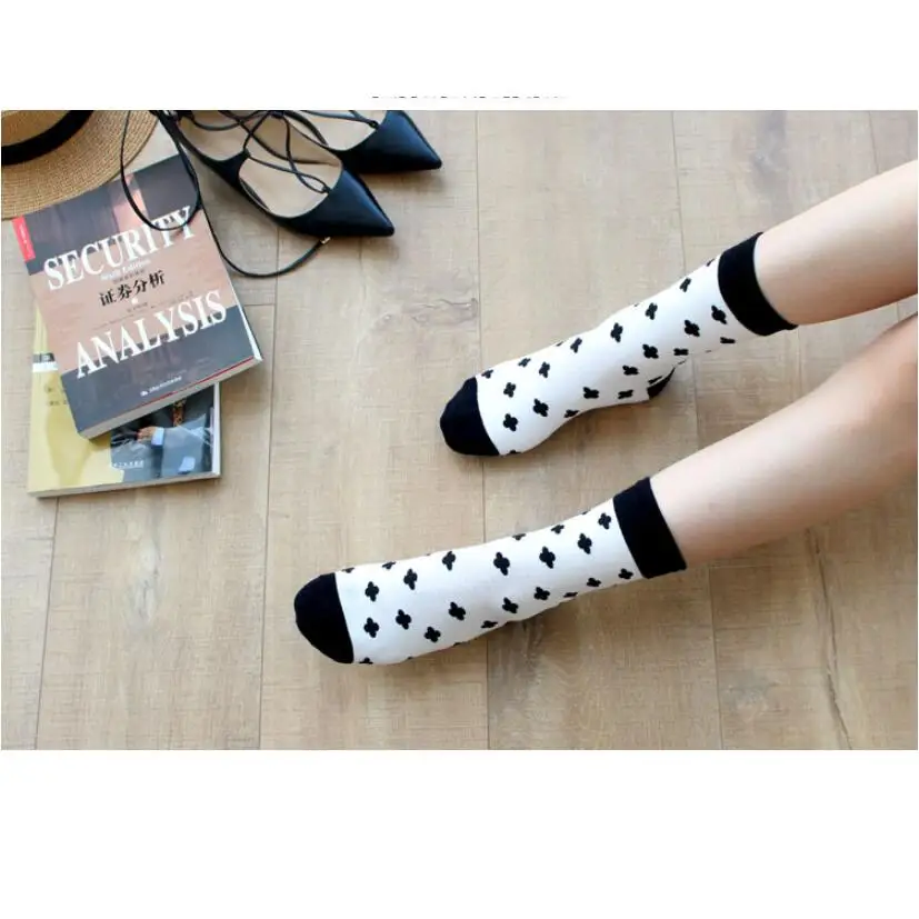 Woman Solid Print Cotton Socks Girls Geometric Printed Black White Warm Winter Ankle Socks Short Socks Crew Socks 5 Pairs/ lot