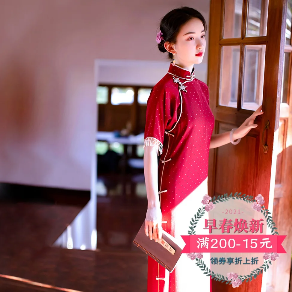 

Beauty wind of the republic of China silk tassel young daily red cheongsam Chinese style dress retro dress temperament